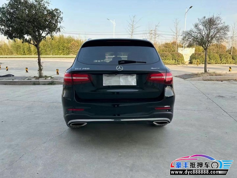 17年奔驰GLC轿车抵押车出售