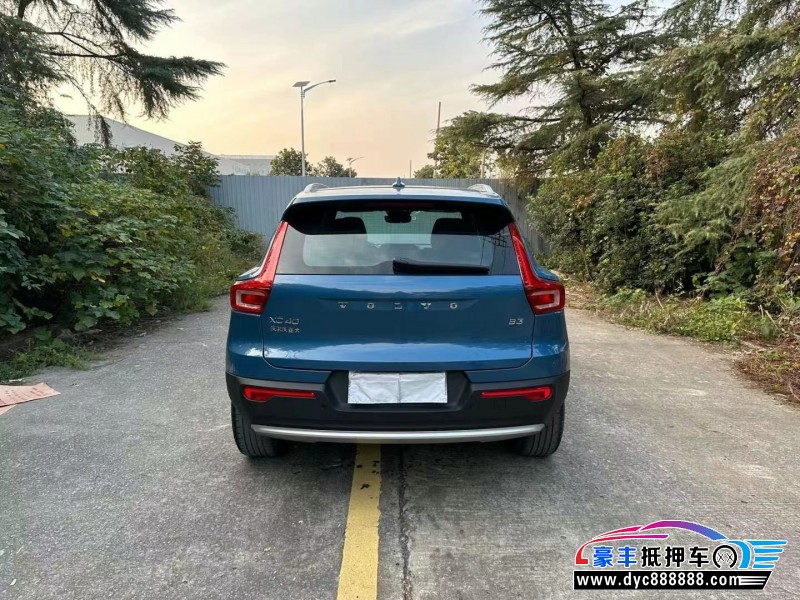 22年沃尔沃XC40SUV抵押车出售