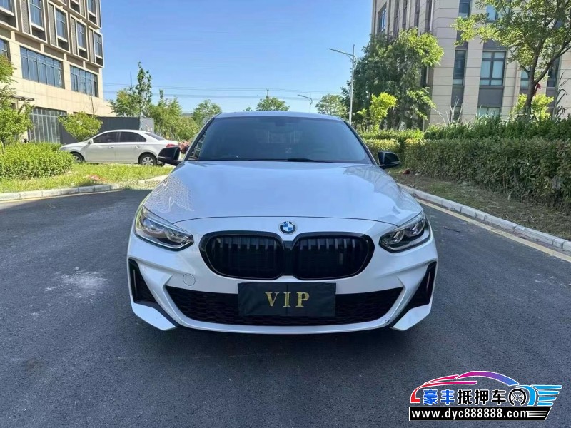 22年宝马1系轿车抵押车出售