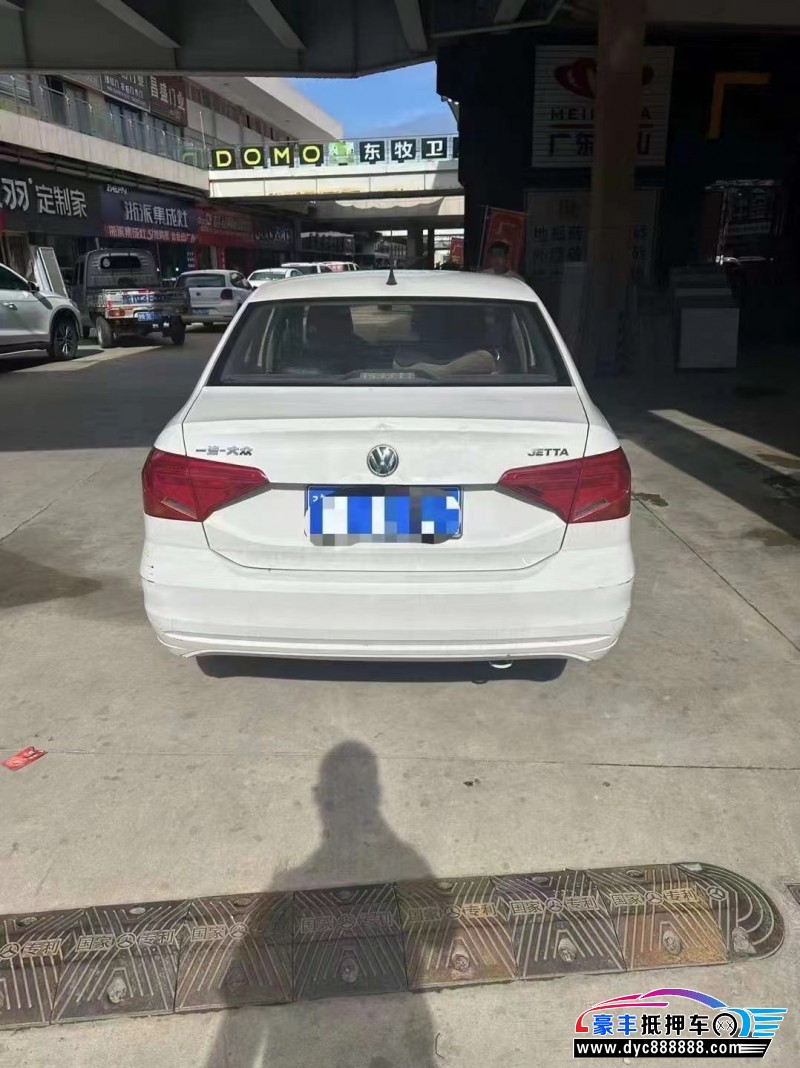 17年大众捷达轿车抵押车出售