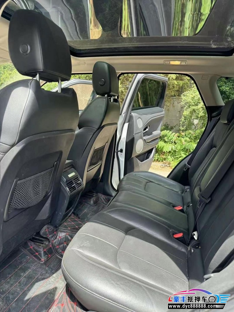 17年路虎揽胜极光轿车抵押车出售