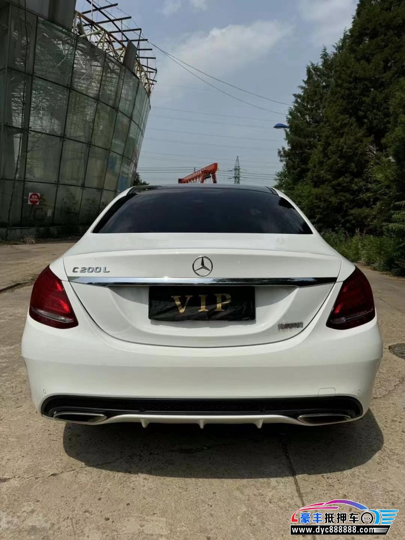 17年奔驰C轿车抵押车出售