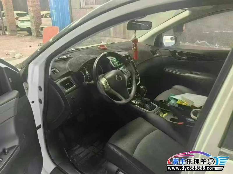 21年日产骐达轿车抵押车出售