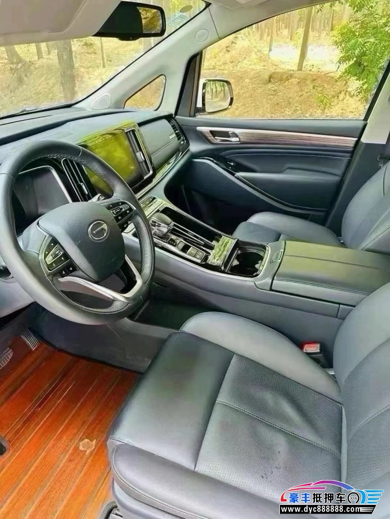 20年传祺M8轿车抵押车出售