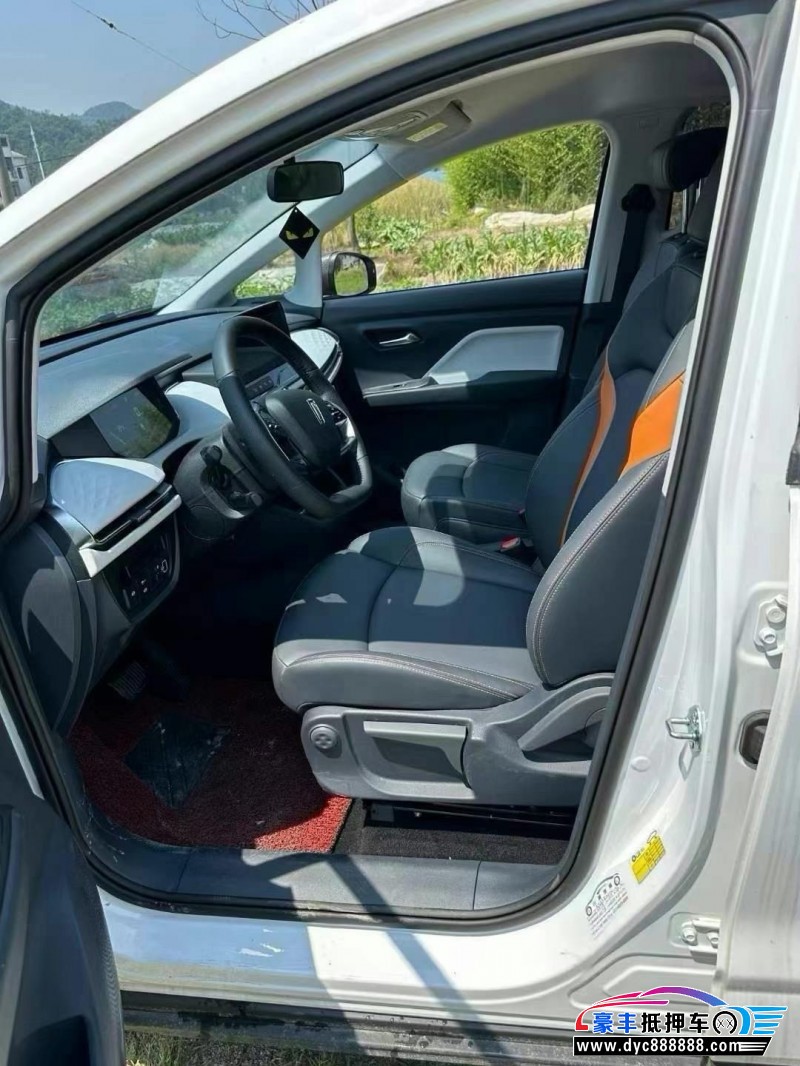 23年奔腾奔腾NAT轿车抵押车出售