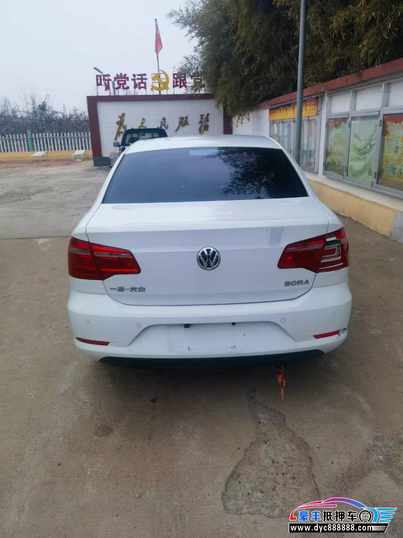 15年大众宝来轿车抵押车出售