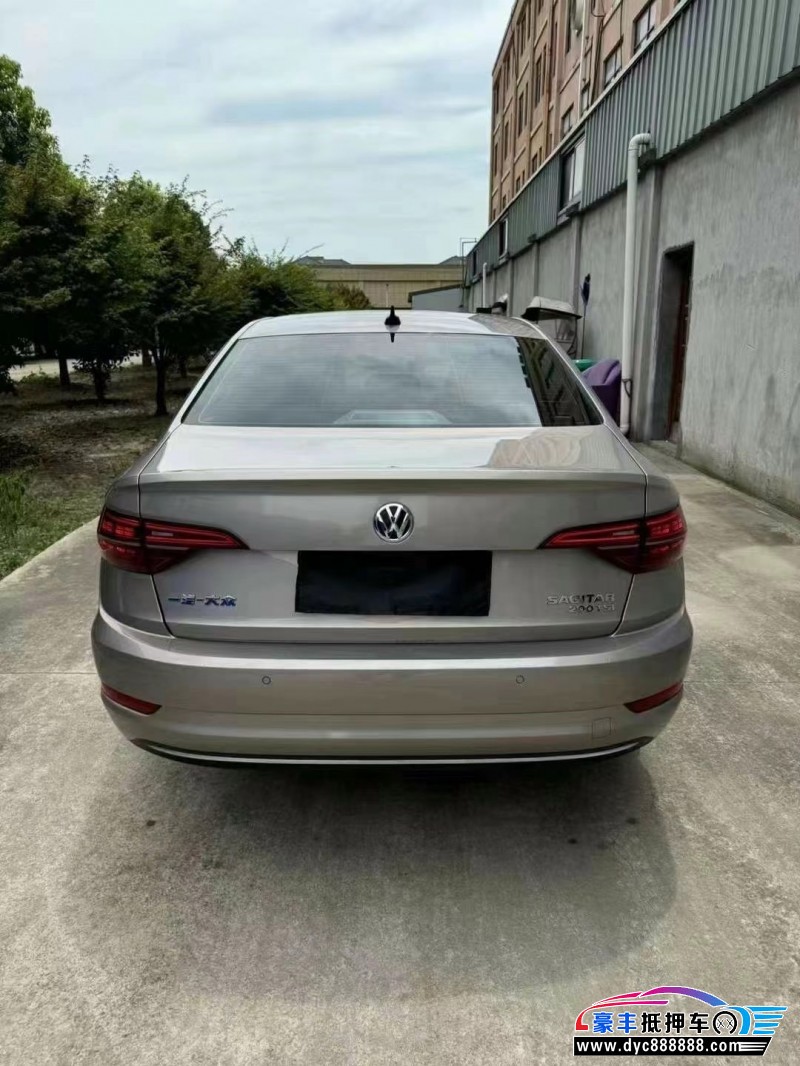 21年大众速腾轿车抵押车出售