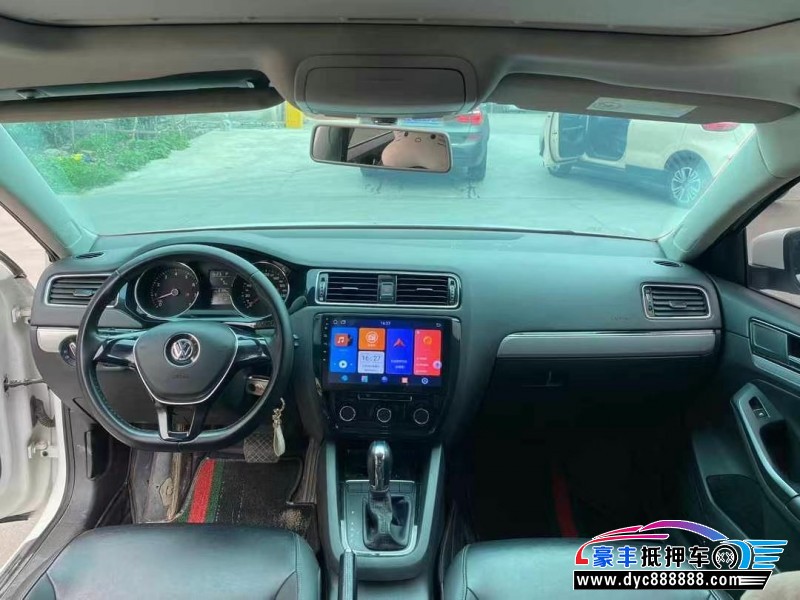 16年大众速腾轿车抵押车出售