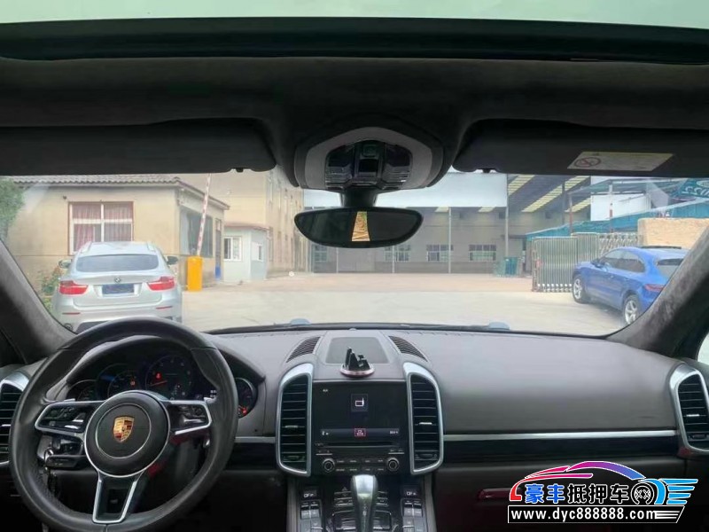 18年保时捷卡宴轿车抵押车出售