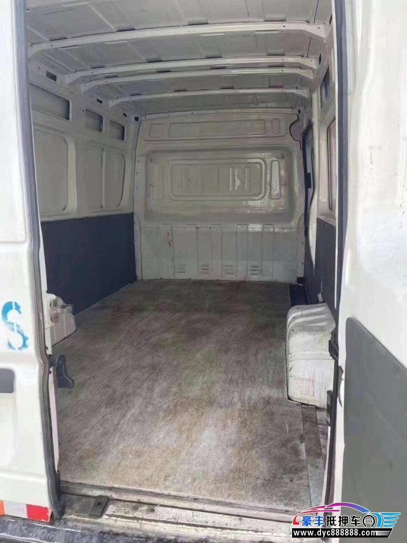 20年东风御风轿车抵押车出售