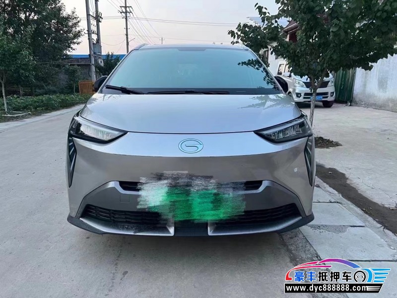 22年埃安Y70轿车抵押车出售