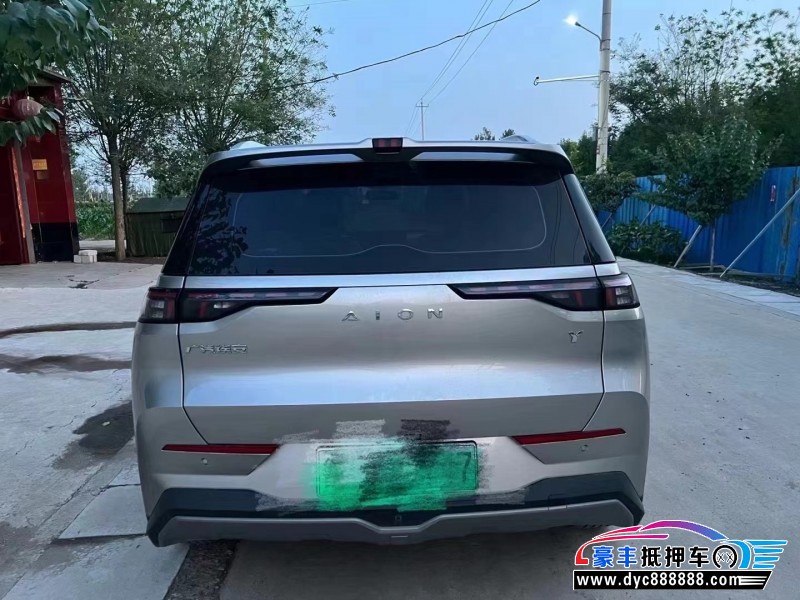 22年埃安Y70轿车抵押车出售