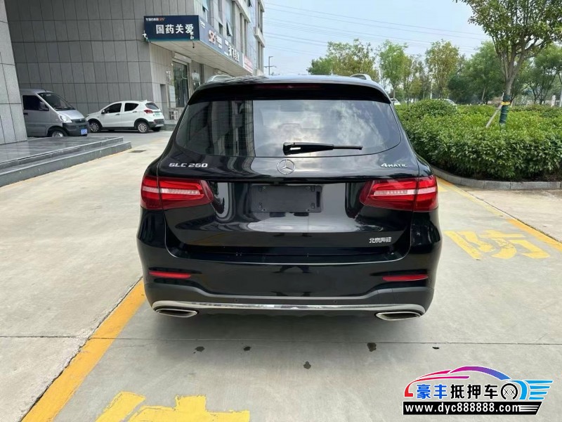 18年奔驰GLC轿车抵押车出售
