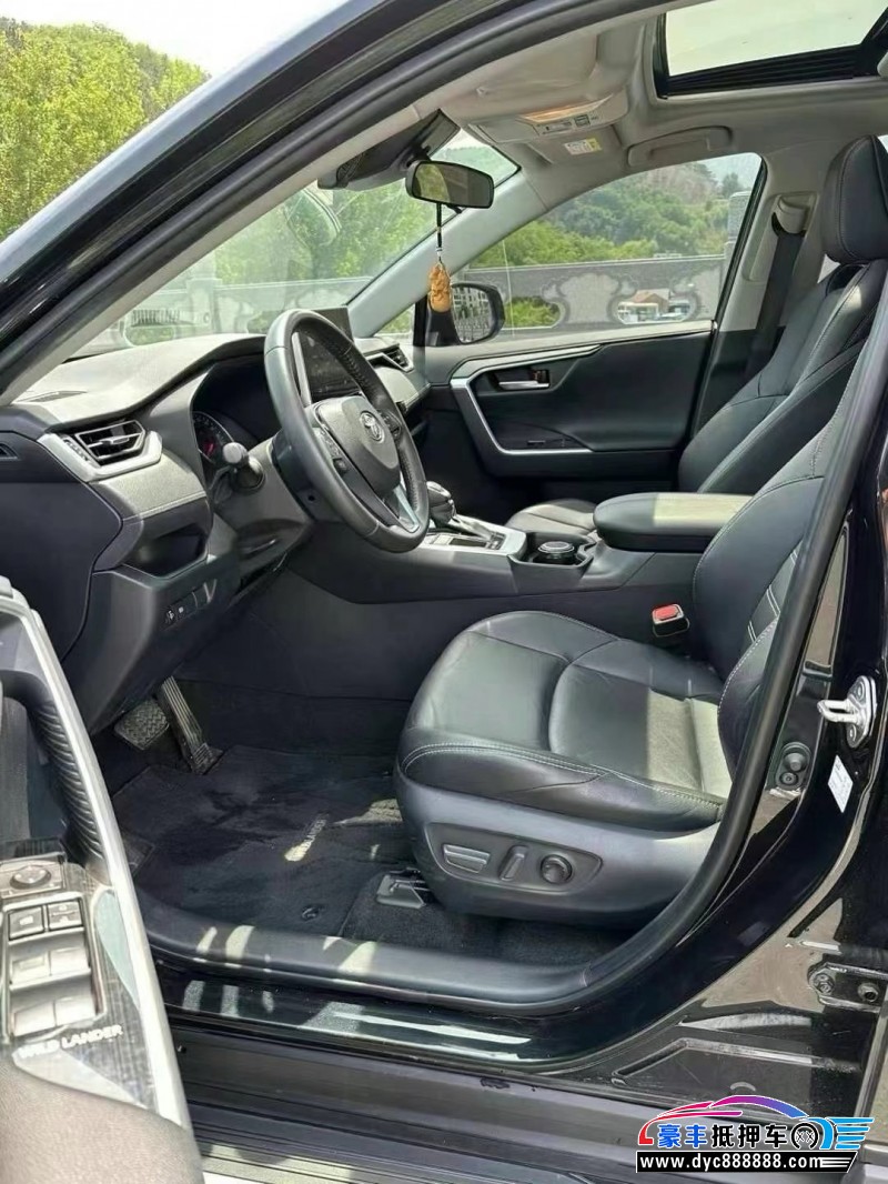 21年丰田威兰达轿车抵押车出售