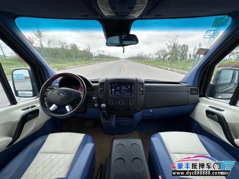 15年奔驰斯宾特轿车抵押车出售