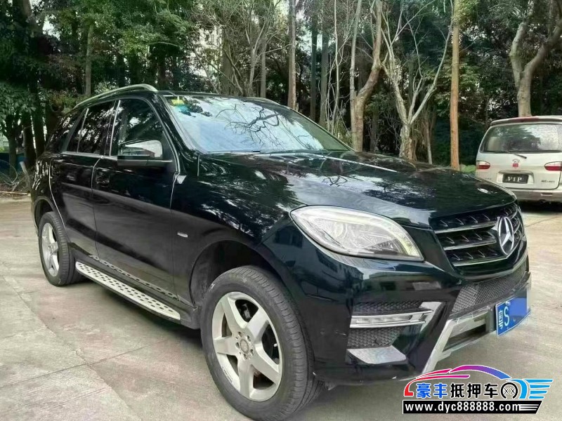 12年奔驰ML轿车抵押车出售