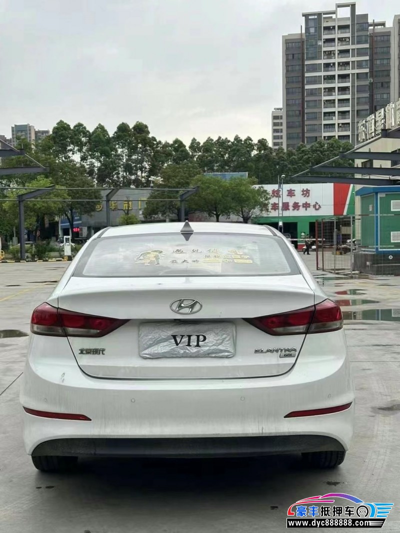 18年现代领动轿车抵押车出售