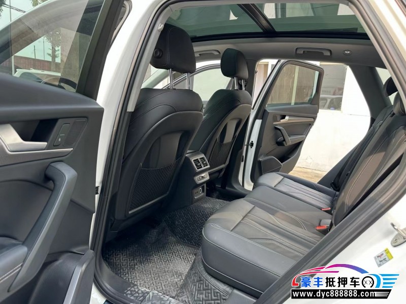 22年奥迪Q5SUV抵押车出售