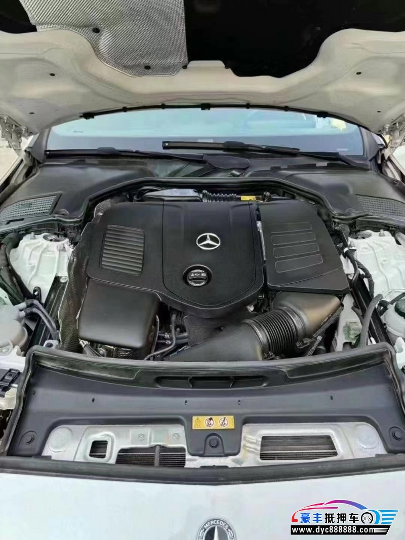 22年奔驰C轿车抵押车出售