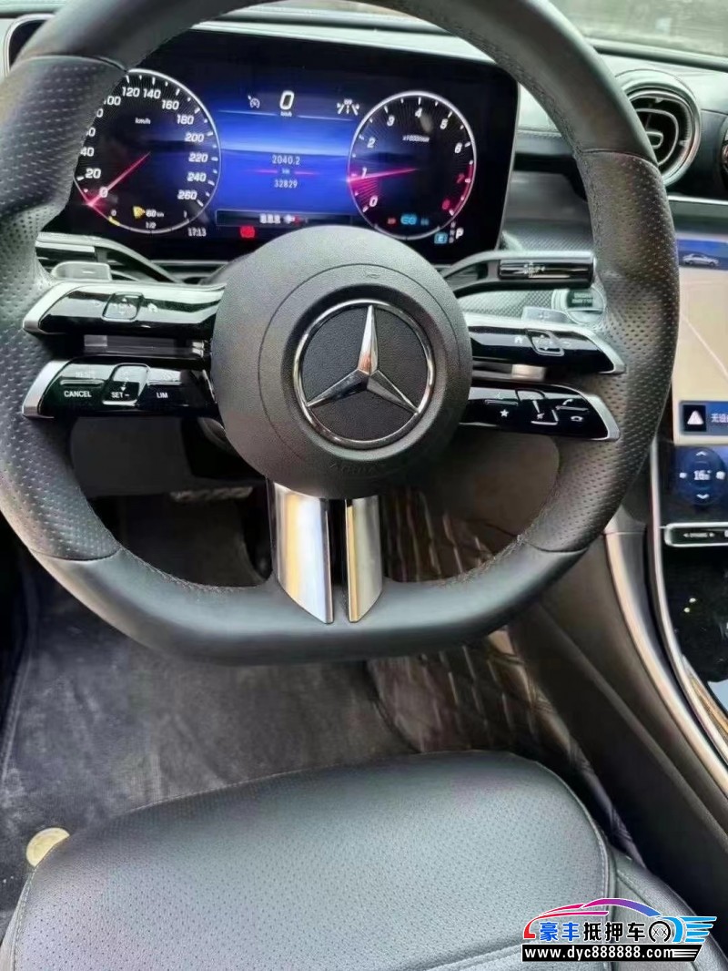 22年奔驰C轿车抵押车出售