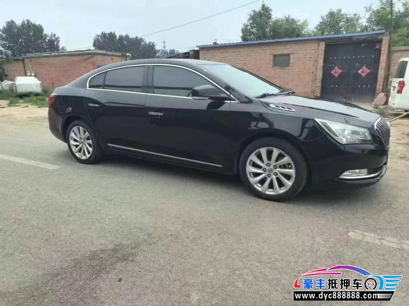 15年别克君越轿车抵押车出售