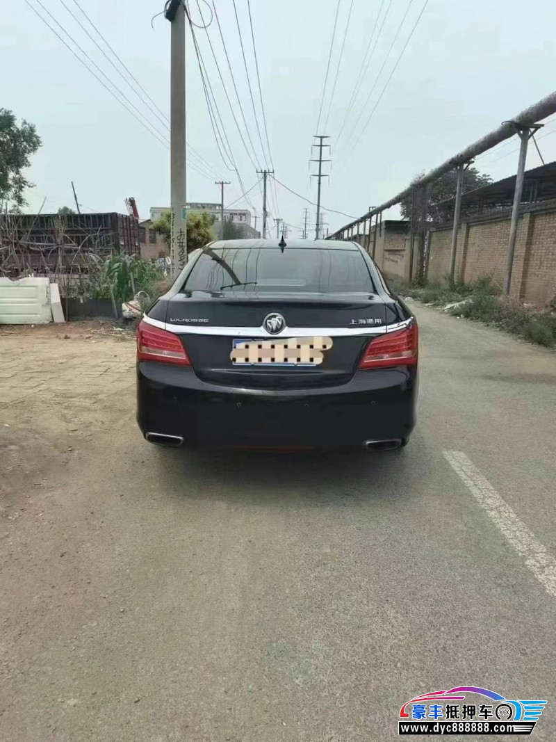 15年别克君越轿车抵押车出售