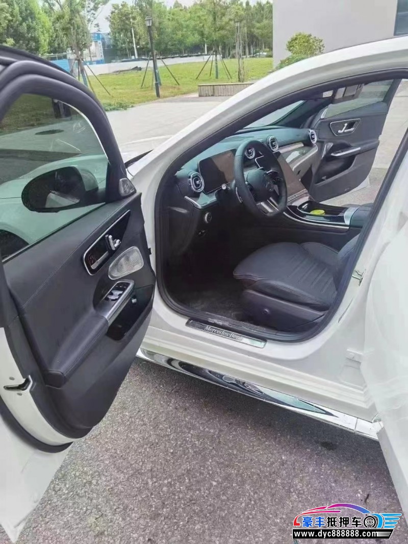 23年奔驰C轿车抵押车出售