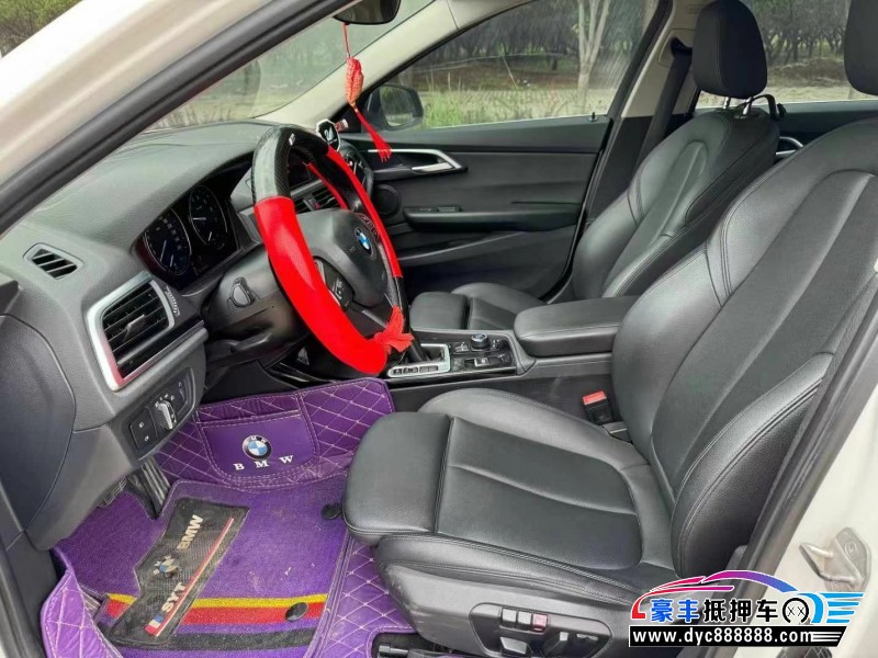 18年宝马1系轿车抵押车出售