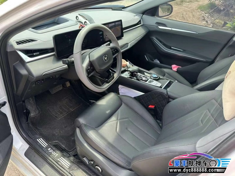 23年长安锐程CC轿车抵押车出售