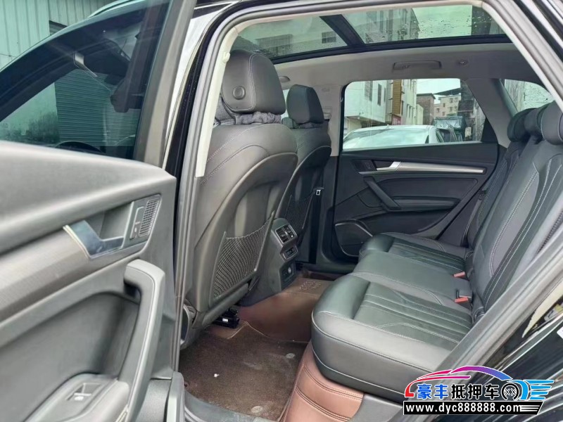 22年奥迪Q5轿车抵押车出售