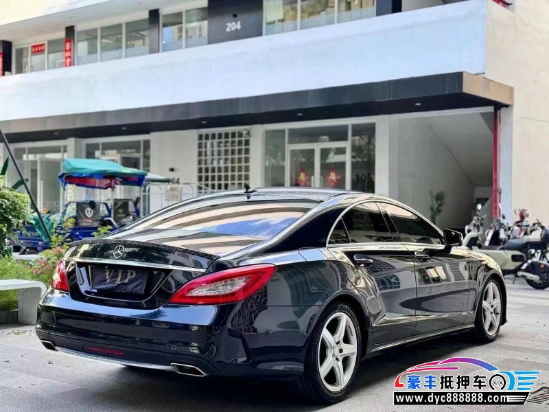 12年奔驰CLS轿车抵押车出售