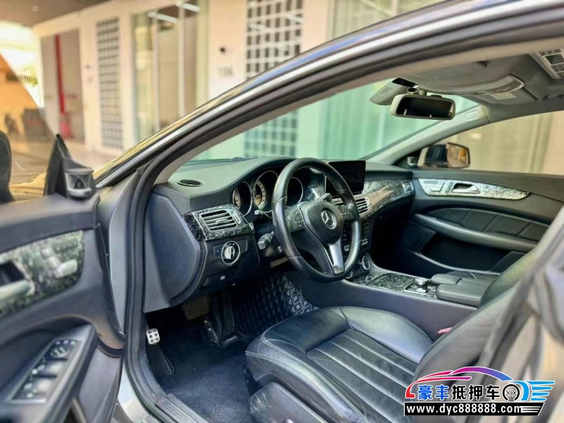 12年奔驰CLS轿车抵押车出售