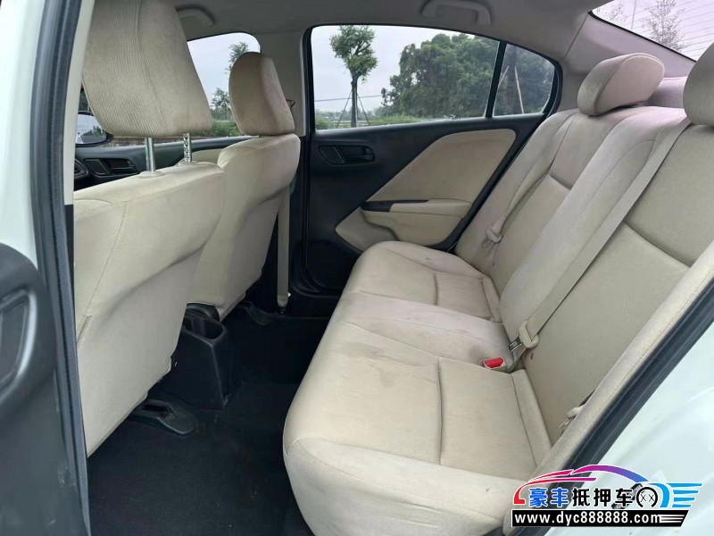 17年本田锋范轿车抵押车出售