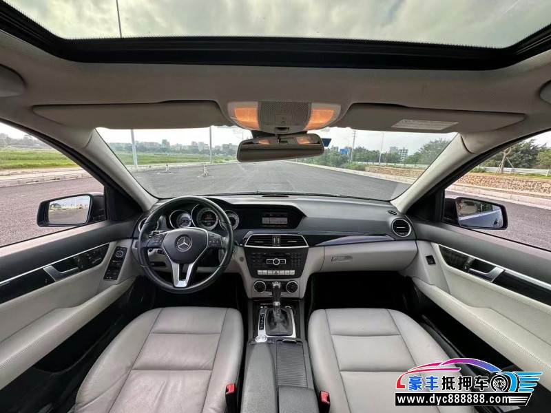 12年奔驰C轿车抵押车出售