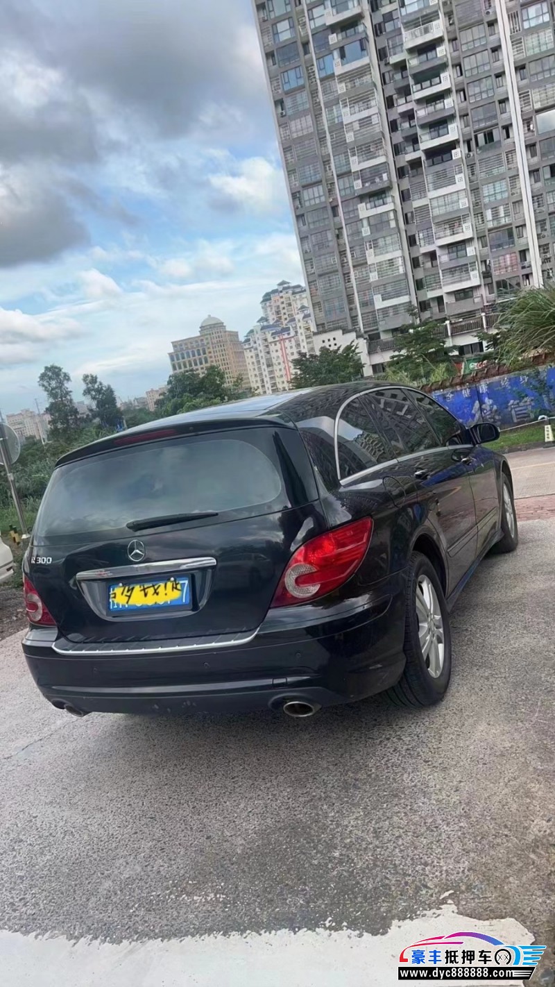 10年奔驰R轿车抵押车出售