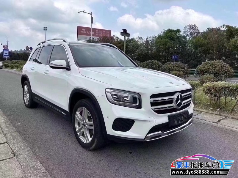 21年奔驰GLB轿车抵押车出售