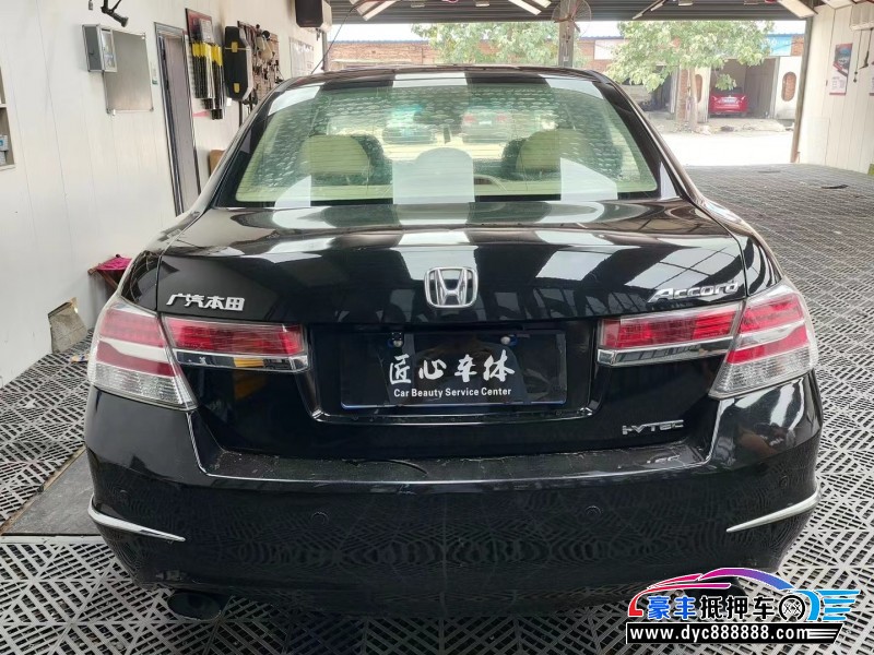 12年本田雅阁轿车抵押车出售