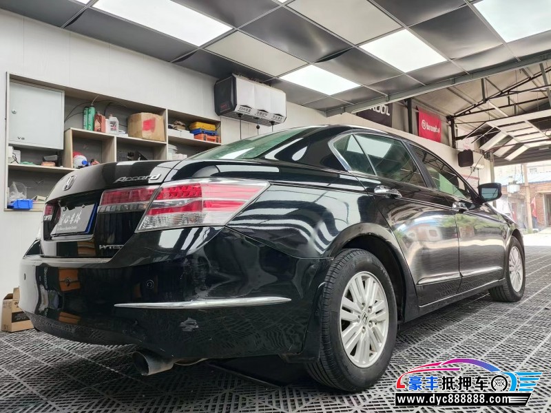 12年本田雅阁轿车抵押车出售