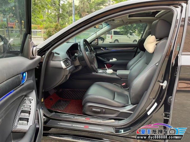 21年本田雅阁轿车抵押车出售