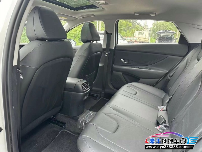 24年现代伊兰特轿车抵押车出售