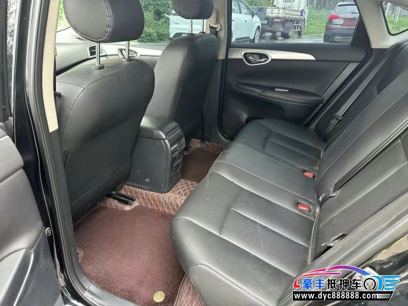 20年日产轩逸轿车抵押车出售