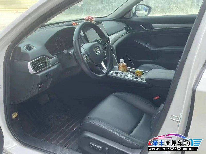 22年本田雅阁轿车抵押车出售
