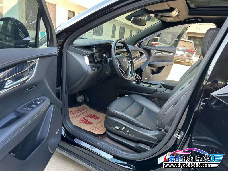 22年凯迪拉克xt6轿车抵押车出售