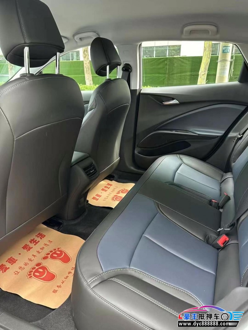 24年别克微蓝轿车抵押车出售