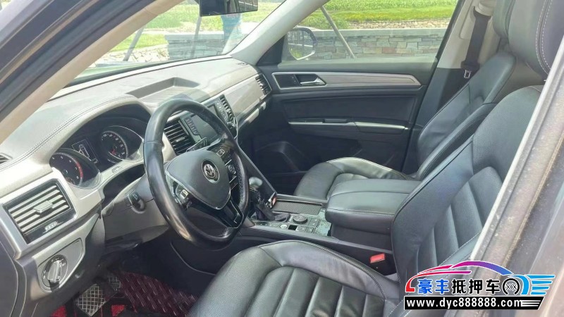 18年大众途昂轿车抵押车出售