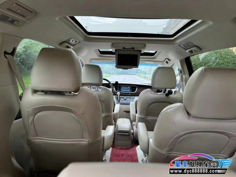 15年别克GL8轿车抵押车出售