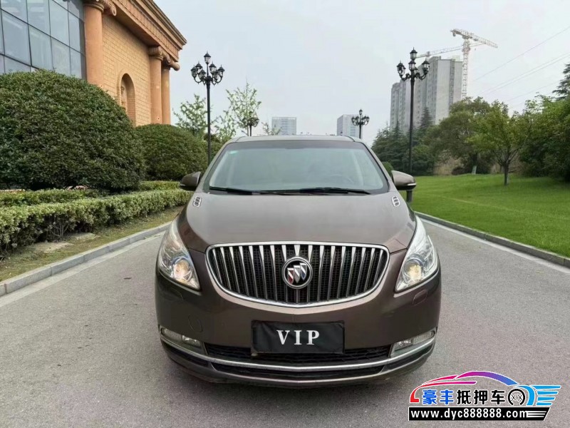 15年别克GL8轿车抵押车出售