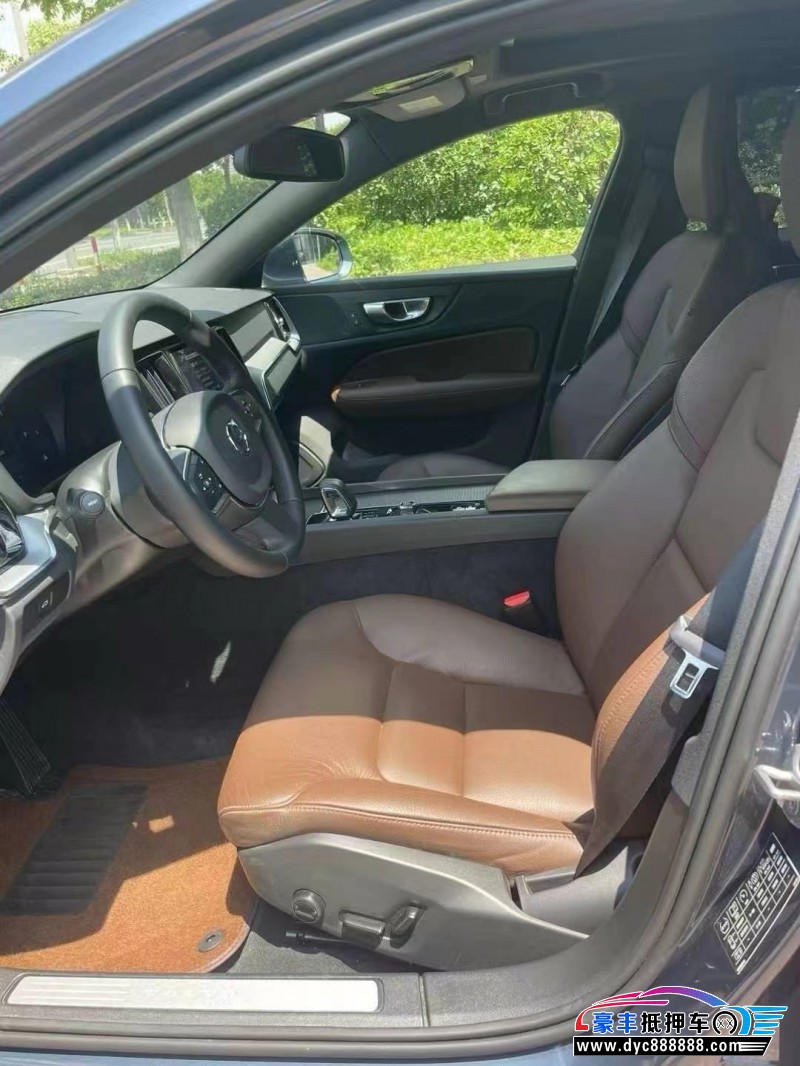 23年沃尔沃S60轿车抵押车出售