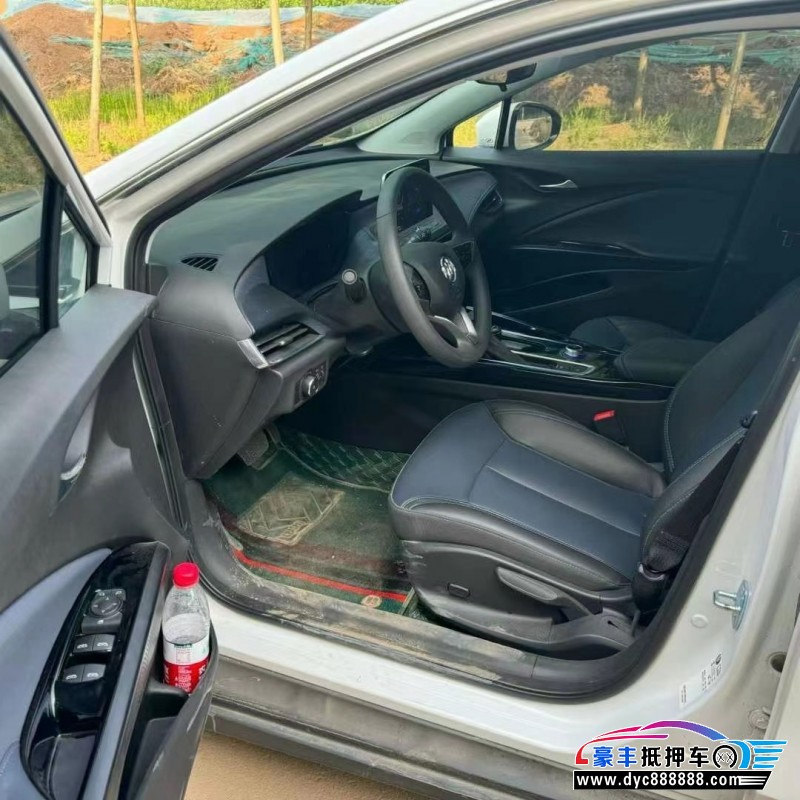 23年别克微蓝轿车抵押车出售