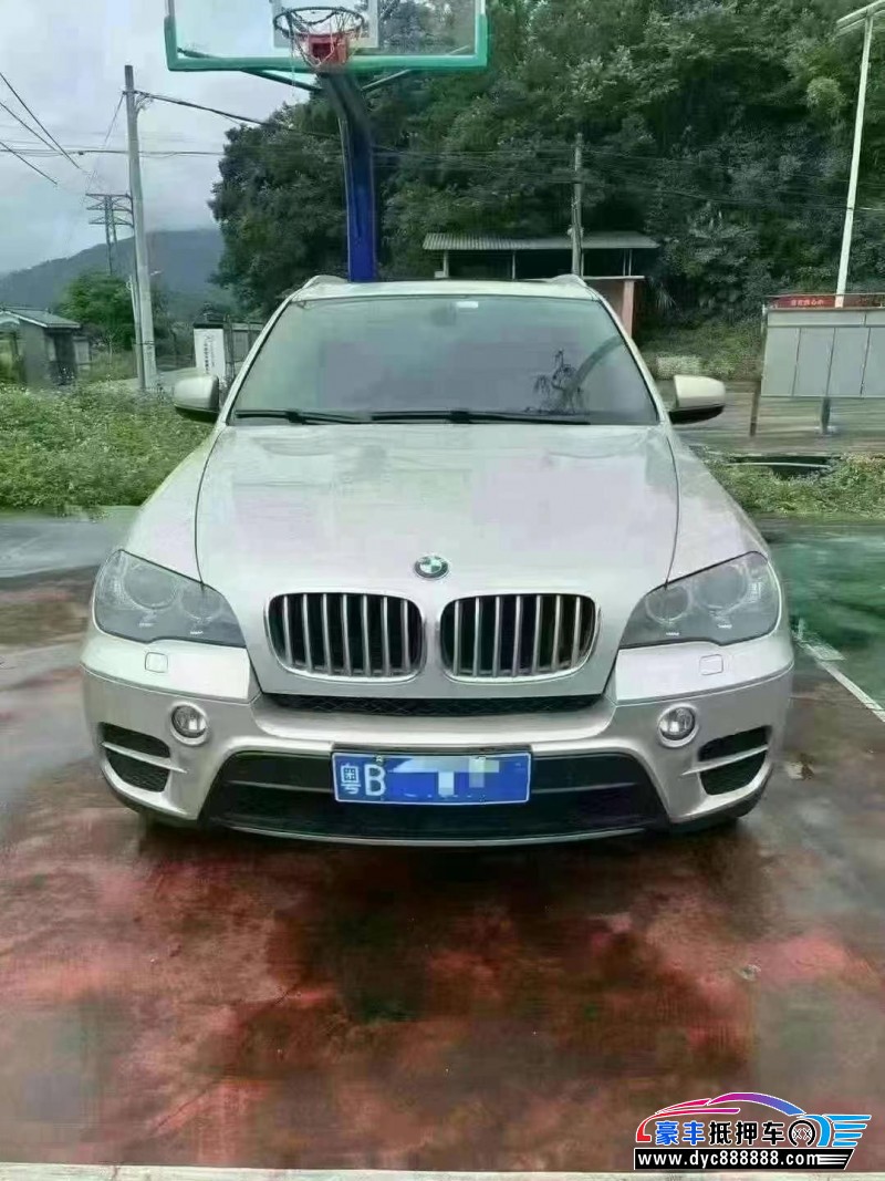 13年宝马X5轿车抵押车出售